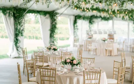 Tented wedding reception at the Bella Terra Vineyards in Niagara-on-the-Lake.