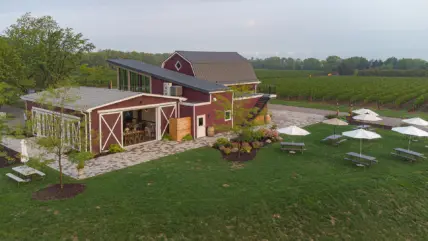 A barn wedding at Cave Spring Vineyard in Beamsville.