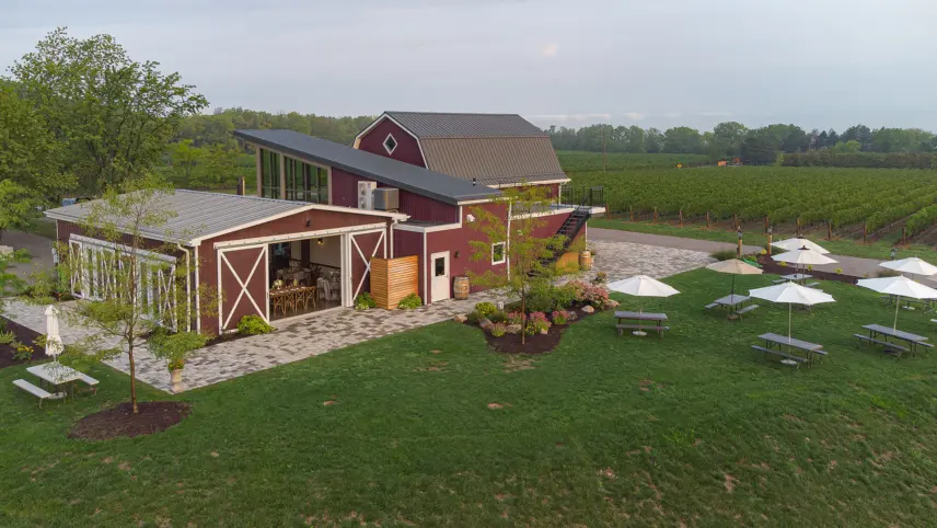 A barn wedding at Cave Spring Vineyard in Beamsville.